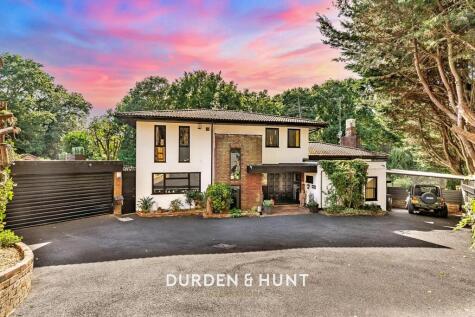 Baldwins Hill, Loughton, IG10