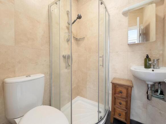 2 bed Apartment for sale Image 7