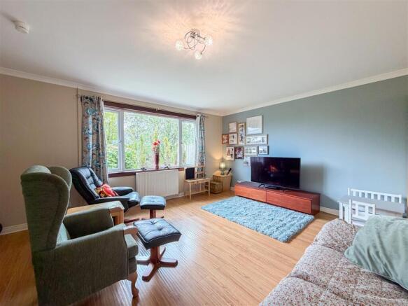 Howieson Green, Uphall, Broxburn photo 3