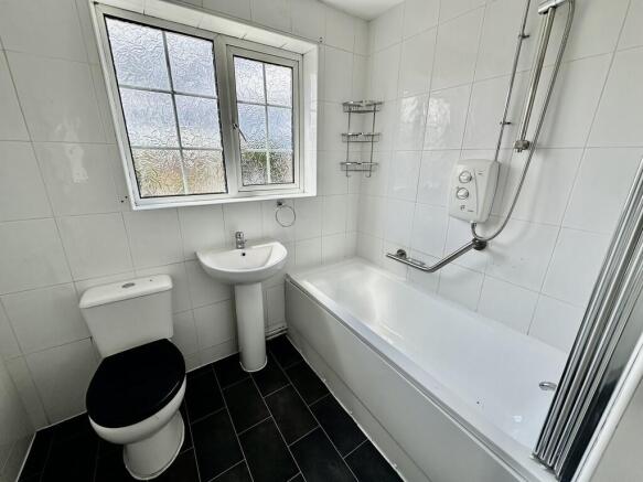 3 bed Detached for sale Image 4
