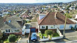 9, Edgecombe Avenue, Weston-super-mare BS22 9AY