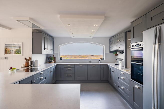 Cae Pant, Llaneilian, LL68 9LN photo 4