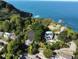 2, Torrs Walk Avenue, Ilfracombe EX34 8AU