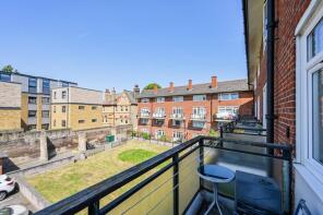 Flat 11, Ratcliffe House, Barnes Street, London E14 7NR