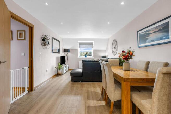Bowsher Court, Ware, SG12 photo 5