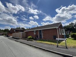 2, Tulip Close, Oldham OL9 9TF