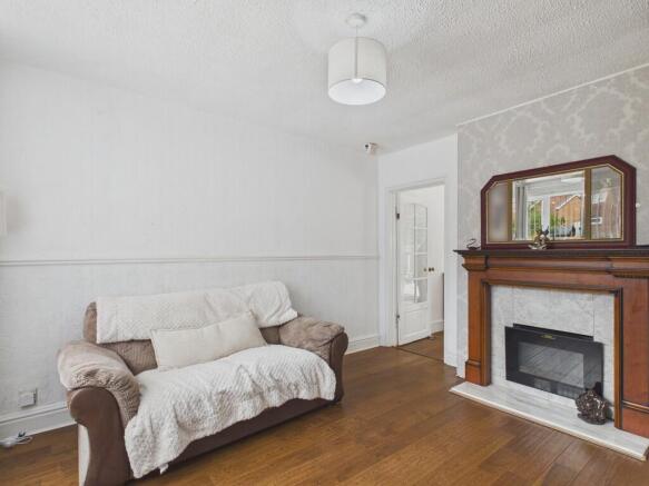 3 bed Semi-Detached for sale Image 6
