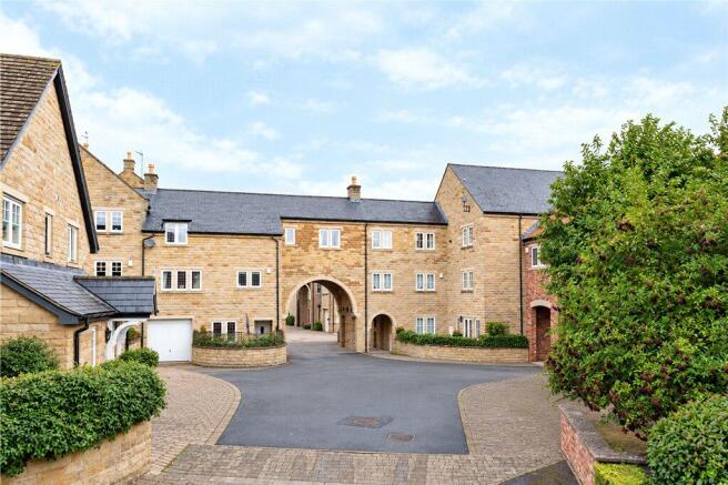 2 bed Apartment for sale Image 7