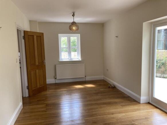 Dining Room.jpg