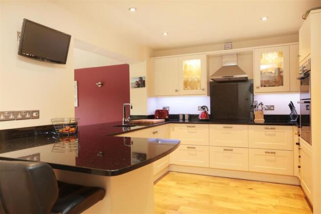 Kitchen/Breakfast Ro