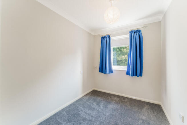 3 bed Detached to rent Image 11
