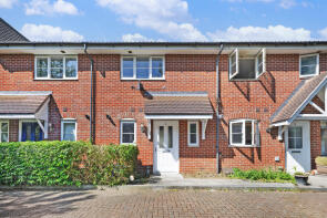8, Griggs Close, Ilford IG3 9FL