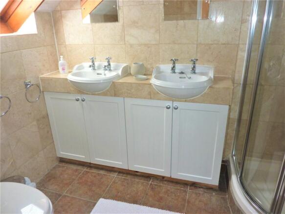 En Suite 1
