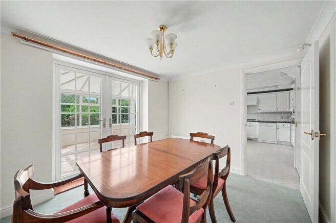 4 bed Detached for sale Image 9
