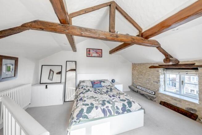 3 bed House for sale Image 11
