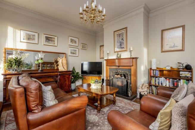 Formal Lounge