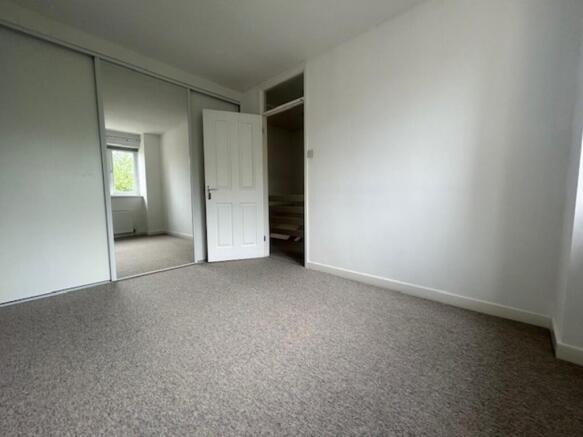 bedroom 1 .