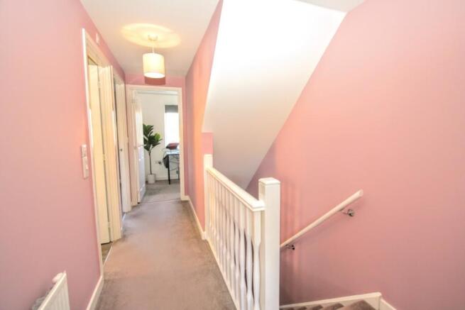 FIRST FLOOR LANDING