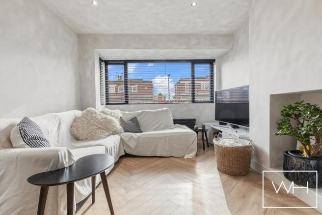 23 Stanley Road, Sun