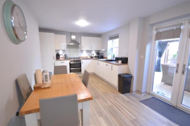 kitchen/breakfast room