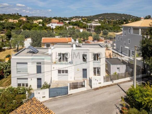 For sale - 3 bedroom villa - Almancil