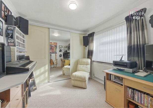 Photo 10