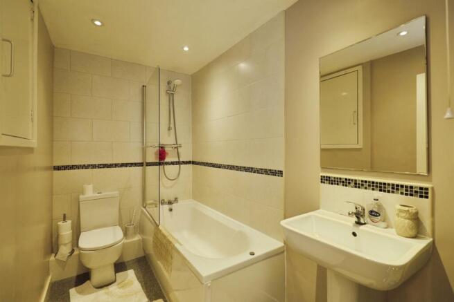 2 bed Semi-Detached for sale Image 10