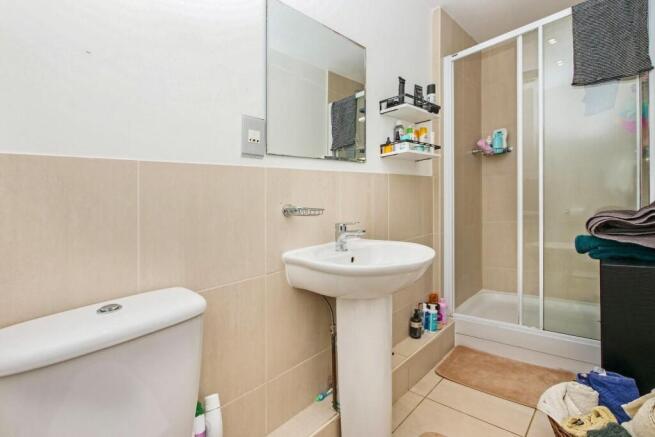 2 bed Apartment for sale Image 11