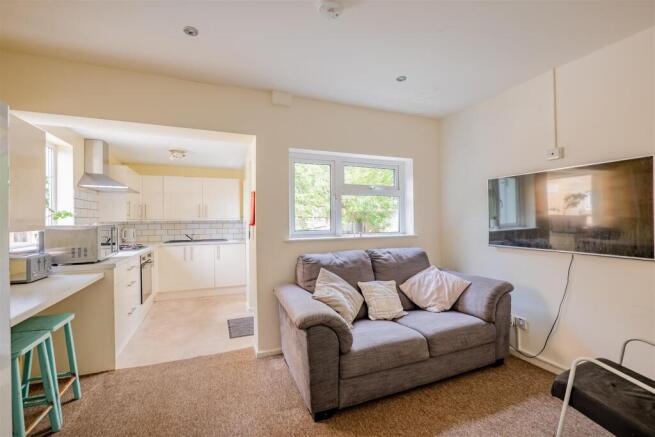 44 Haycome Drive BA2 1PG-11.jpg