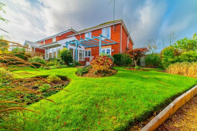 Award-winning Media team on EVERY Listing_4