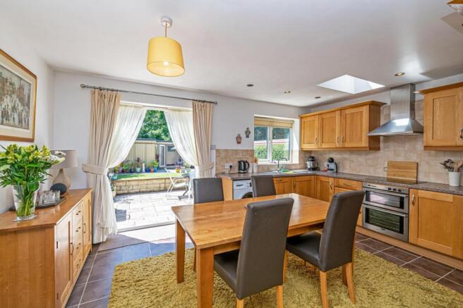 Kitchen/Dining Room