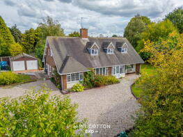 Cornerways, Drayton Road, Bluntington, Kidderminster DY10 4QL