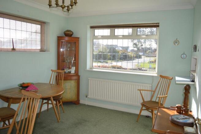 BEDROOM 3 / DINING R