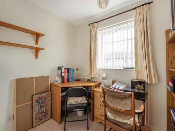 Bedroom 4.jpg