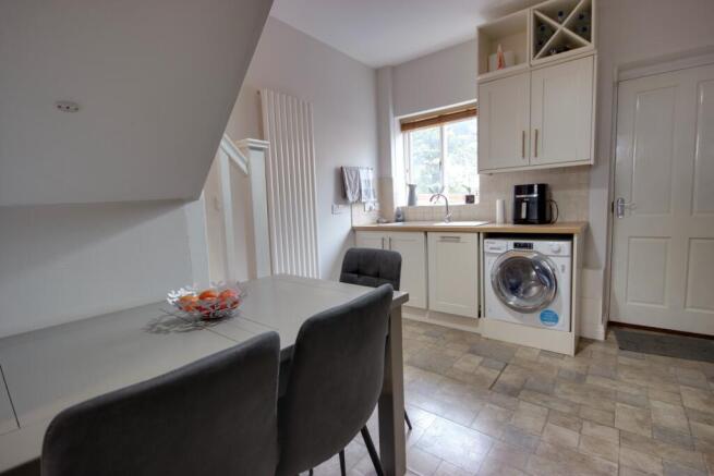 3 bed Terraced for sale Image 7