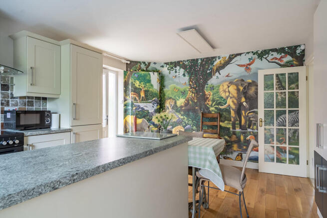 Kitchen 4