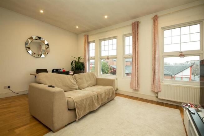 86a Kingston Road SW19 reception 3.jpg