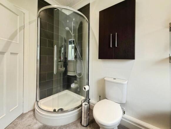 pbox-bathroom-326582.jpg