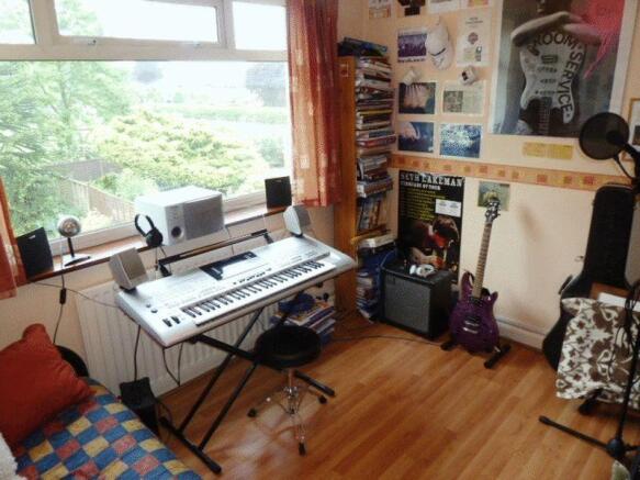 Photo 12