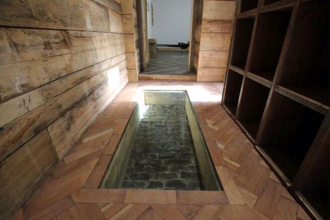 Feature flooring