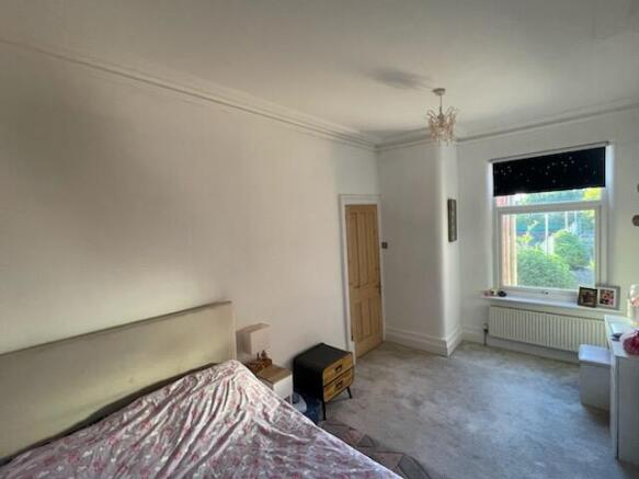 3 bed Town House for sale Image 10