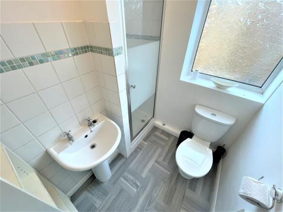 1 bed Apartment to rent Image 5