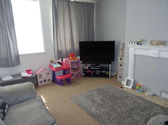 Photo 3