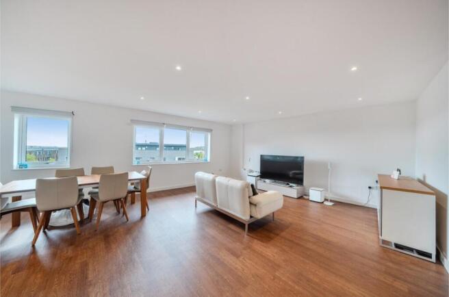 Davidson Frost-Wellings, DFW, Royal Court, Living 