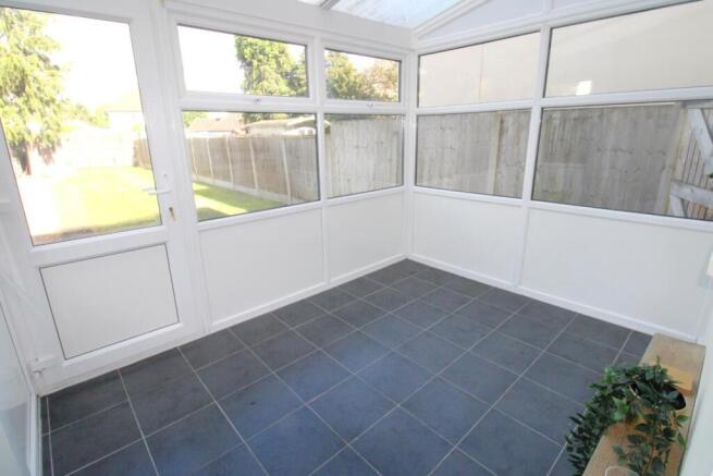 Garbutt Road, Upminster, essex photo 5
