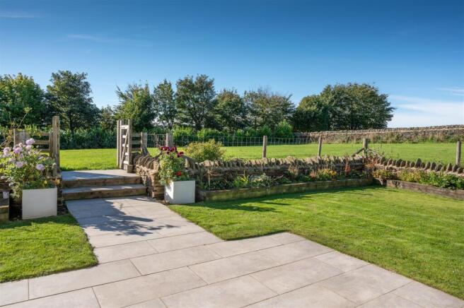 External + Gardens, 04