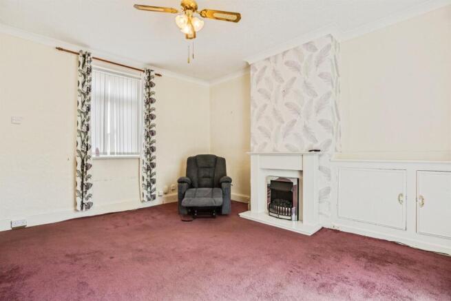 3 bed Semi-Detached for sale Image 5