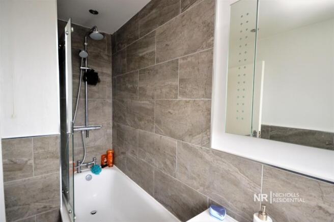 Bathroom Extra Photo