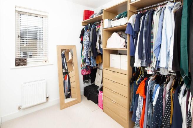 Bed 1 Dressing Room