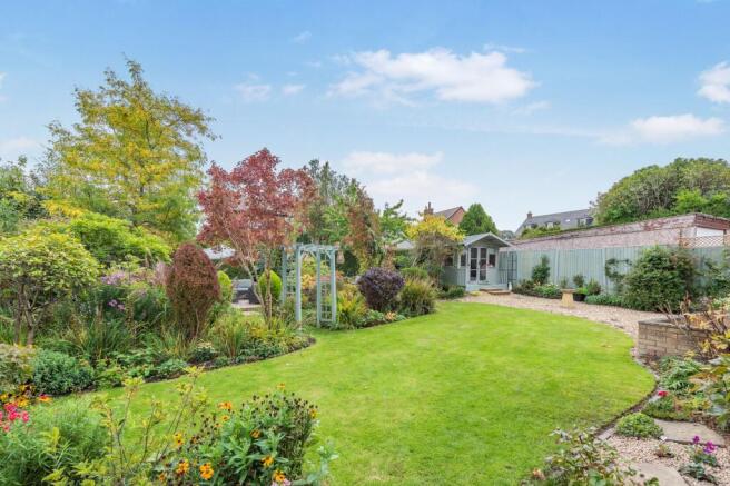 Garden to rear